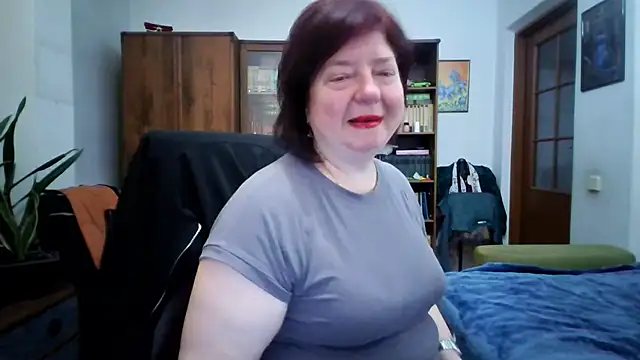 Violet Pulse online show from 6, 5, 2026