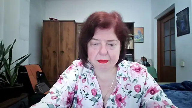 Violet Pulse online show from 11, 5, 2026
