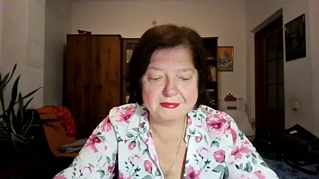 Violet Pulse online show from 8, 11, 2025