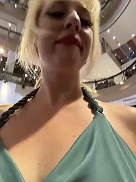 RonnieKiss online show from 28, 2, 2026