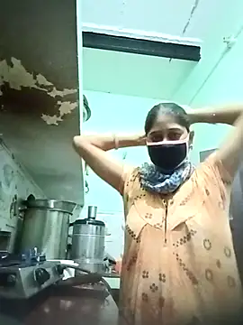 Cute-Charvii online show from 6, 3, 2026