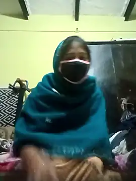 Cute-Charvii online show from 18, 1, 2026