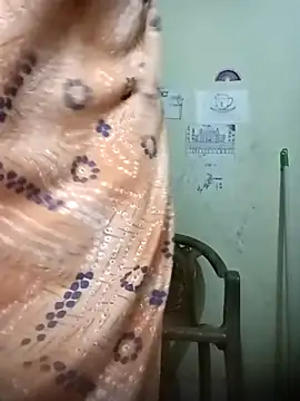 Cute-Charvii online show from 1, 5, 2026