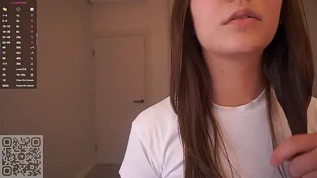 AdrianaCoenen online show from 13, 10, 2025