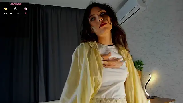 DelilahConsalvo online show from 22, 9, 2025