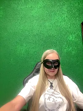 Snapshot of B_i_r_d_i_e chatting on 26, 9, 2025 B i r d i e online show from 26, 9, 2025