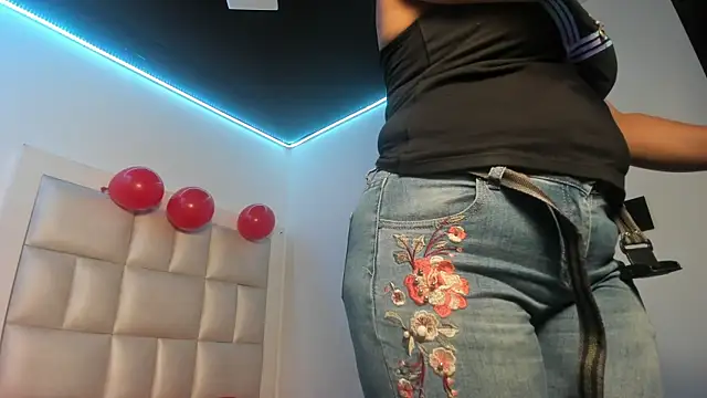 Snapshot of peyton__wat chatting on 31, 5, 2026 peyton wat online show from 31, 5, 2026