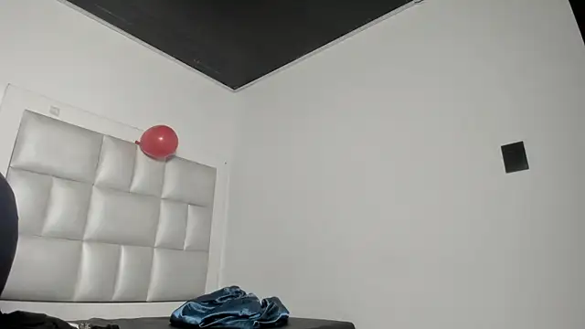 peyton  wat online show from 18, 7, 2026