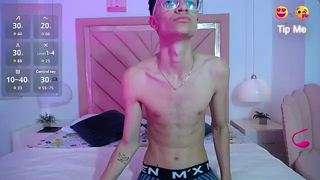 SmithFoxx online show from 1, 10, 2025