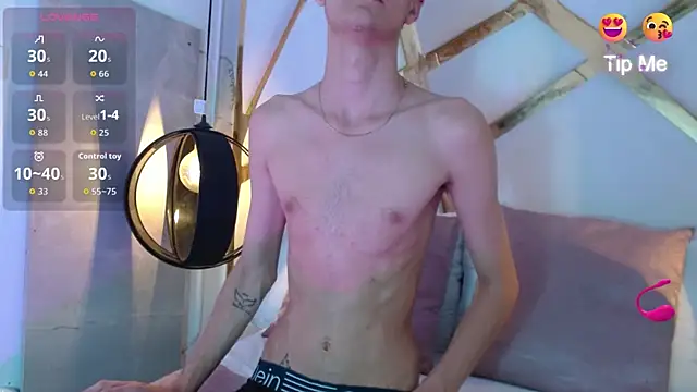 SmithFoxx online show from 3, 10, 2025