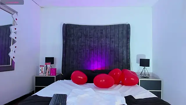 VanessaParis   online show from 15, 2, 2026