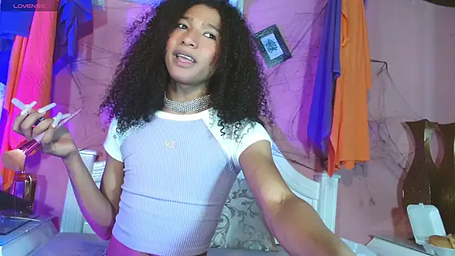 Snapshot of _IsabellaRousse chatting on 19, 10, 2025 IsabellaRousse online show from 19, 10, 2025