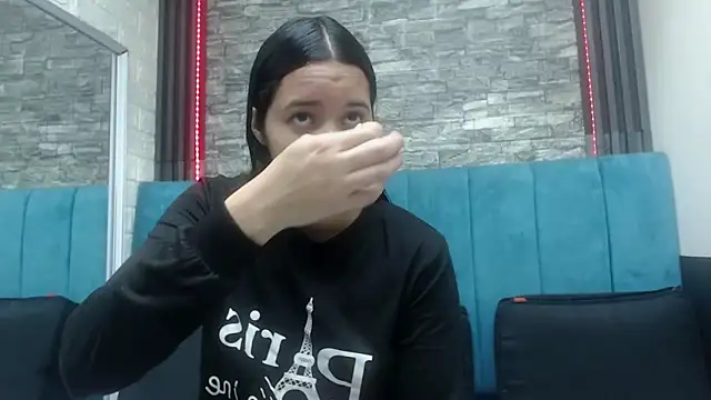 Lil Rose2006 online show from 27, 11, 2025