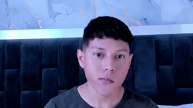 Snapshot of Little_liam chatting on 27, 11, 2025 Little liam online show from 27, 11, 2025