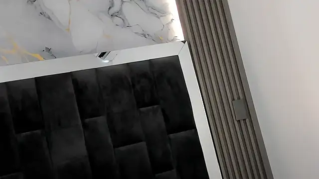 Snapshot of Little_liam chatting on 14, 11, 2025 Little liam online show from 14, 11, 2025