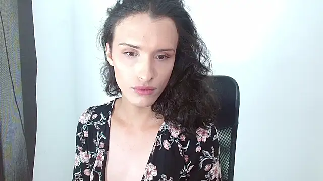 IsabelFernandez online show from 20, 9, 2025