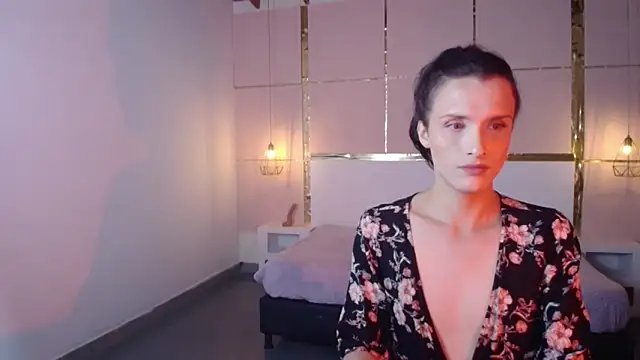 IsabelFernandez online show from 5, 10, 2025