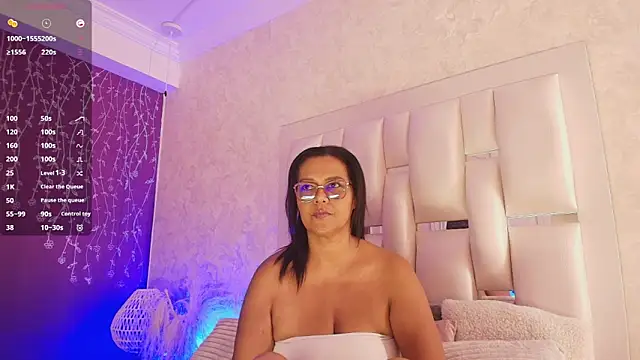 EmillyLim online show from 18, 4, 2026