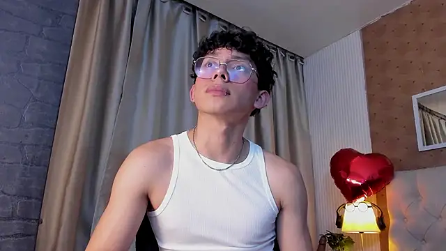 liam twiink online show from 28, 2, 2026