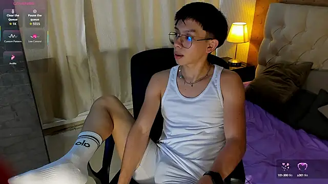 liam twiink online show from 6, 10, 2025
