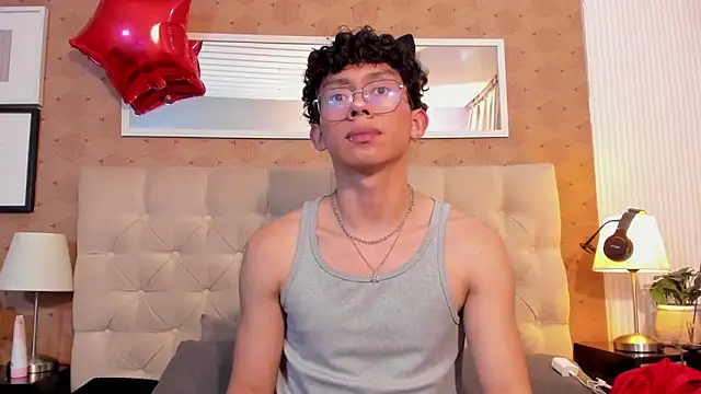 liam twiink online show from 25, 2, 2026