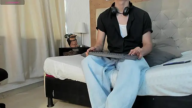 liam twiink online show from 30, 10, 2025