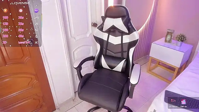 Snapshot of isa_vel chatting on 18, 11, 2025 isa vel online show from 18, 11, 2025