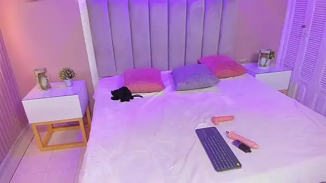 Snapshot of isa_vel chatting on 27, 11, 2025 isa vel online show from 27, 11, 2025