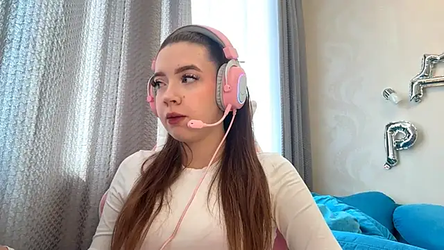 NadaBajko online show from 26, 9, 2025