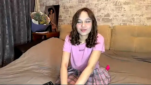 LurleneLamour online show from 27, 9, 2025