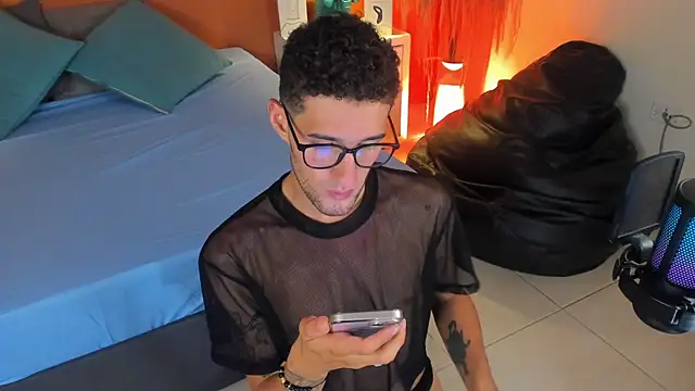 Snapshot of Alex_Russoo chatting on 25, 9, 2025 Alex Russoo online show from 25, 9, 2025