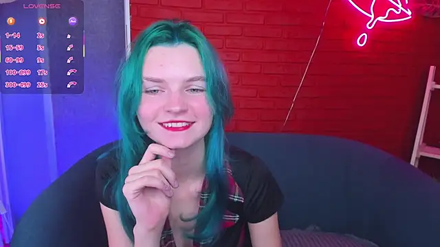 Snapshot of Lika_Sky chatting on 18, 11, 2025 Lika Sky online show from 18, 11, 2025