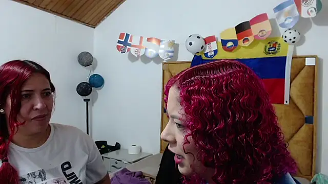 Snapshot of LITTLEKITTY19 chatting on 2, 7, 2026 LITTLEKITTY19 online show from 2, 7, 2026