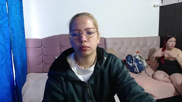 LITTLEKITTY19 online show from 13, 1, 2026