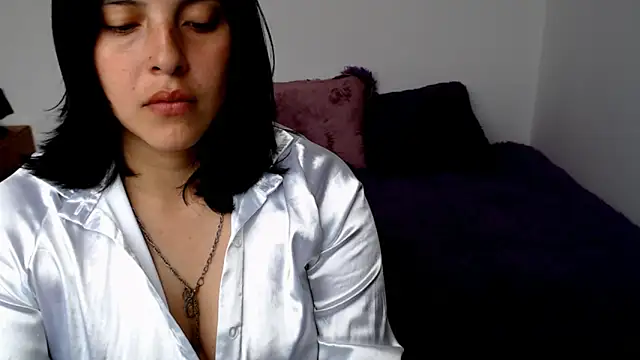 Snapshot of brendasantos_77 chatting on 6, 11, 2025 brendasantos 77 online show from 6, 11, 2025
