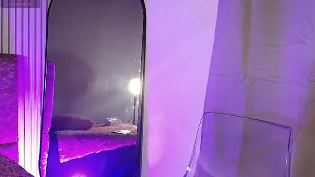 Missdionne curly online show from 26, 3, 2026