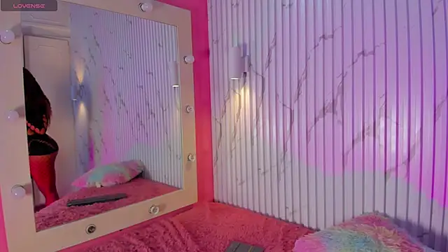 Missdionne curly online show from 14, 10, 2025