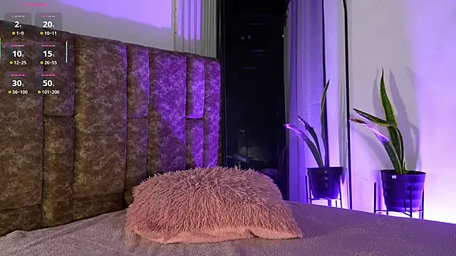 Missdionne curly online show from 9, 4, 2026