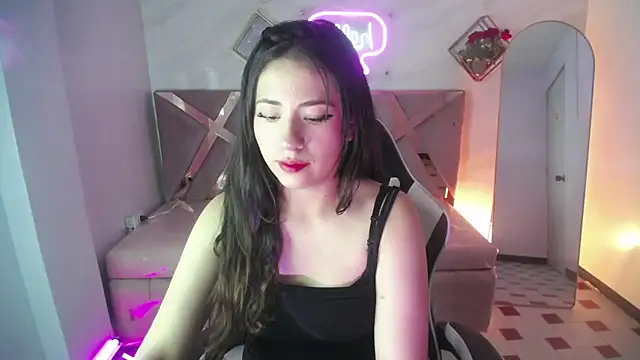 Chloe Brownn v online show from 26, 9, 2025