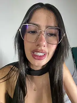 Julieta Duque online show from 14, 7, 2026