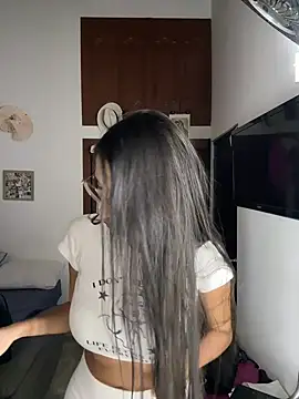 Julieta Duque online show from 25, 3, 2026