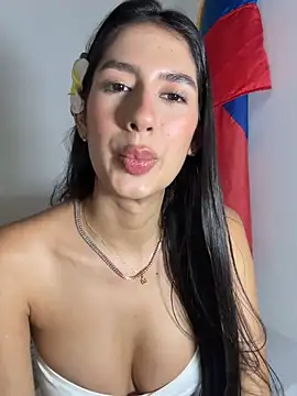Julieta Duque online show from 2, 7, 2026