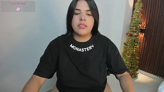 daniela crozee  online show from 29, 11, 2025