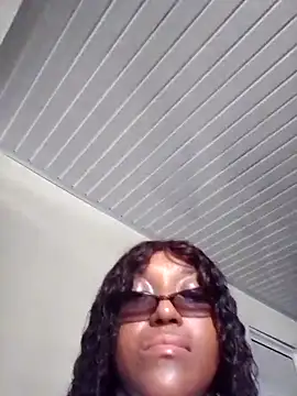 SONDRADAYAN online show from 3, 10, 2025