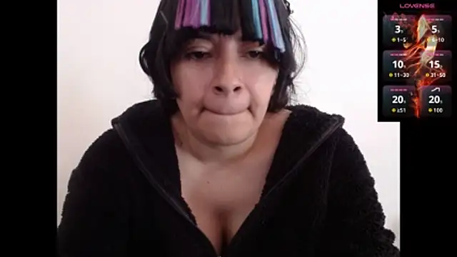 Acelinrose online show from 12, 11, 2025