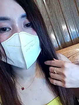 zuzuuLy online show from 19, 10, 2025