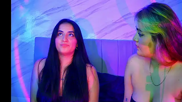 Snapshot of Violett_and_Ruby chatting on 25, 9, 2025 Violett and Ruby online show from 25, 9, 2025