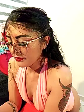 Snapshot of ValeNiitaLuv chatting on 25, 11, 2025 ValeNiitaLuv online show from 25, 11, 2025