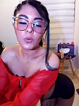 Snapshot of ValeNiitaLuv chatting on 28, 11, 2025 ValeNiitaLuv online show from 28, 11, 2025