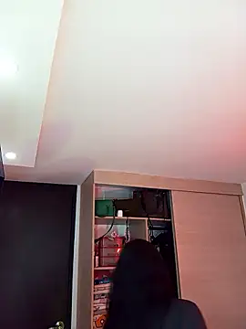 ValeNiitaLuv online show from 18, 12, 2025